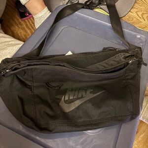 Nike Black Men's Cross Body  Bag
